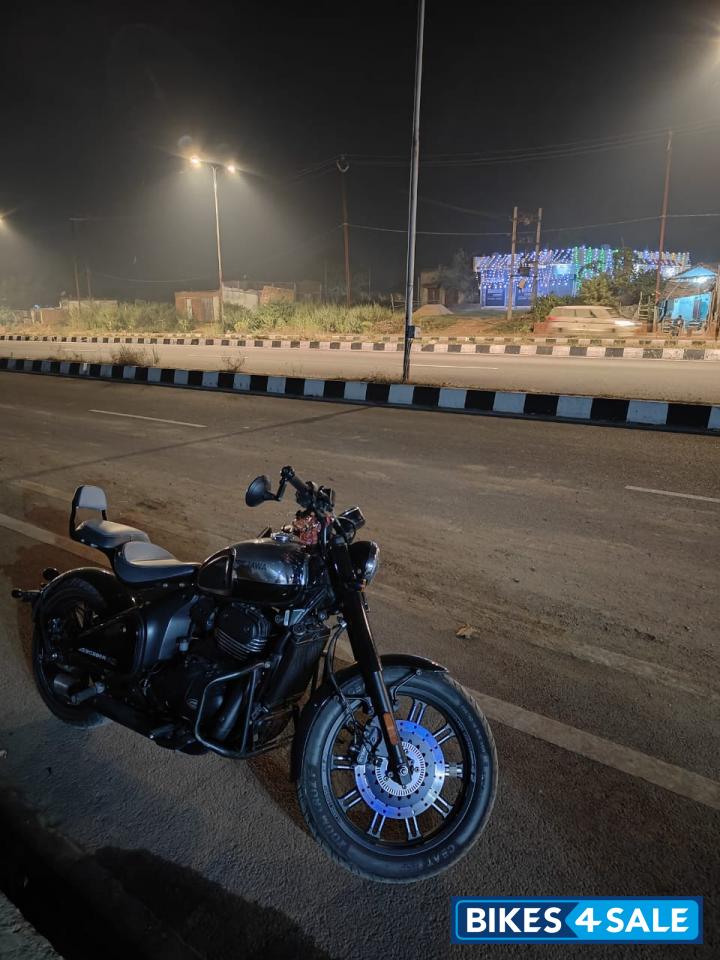 Mirror Black Jawa 42 Bobber Black Mirror