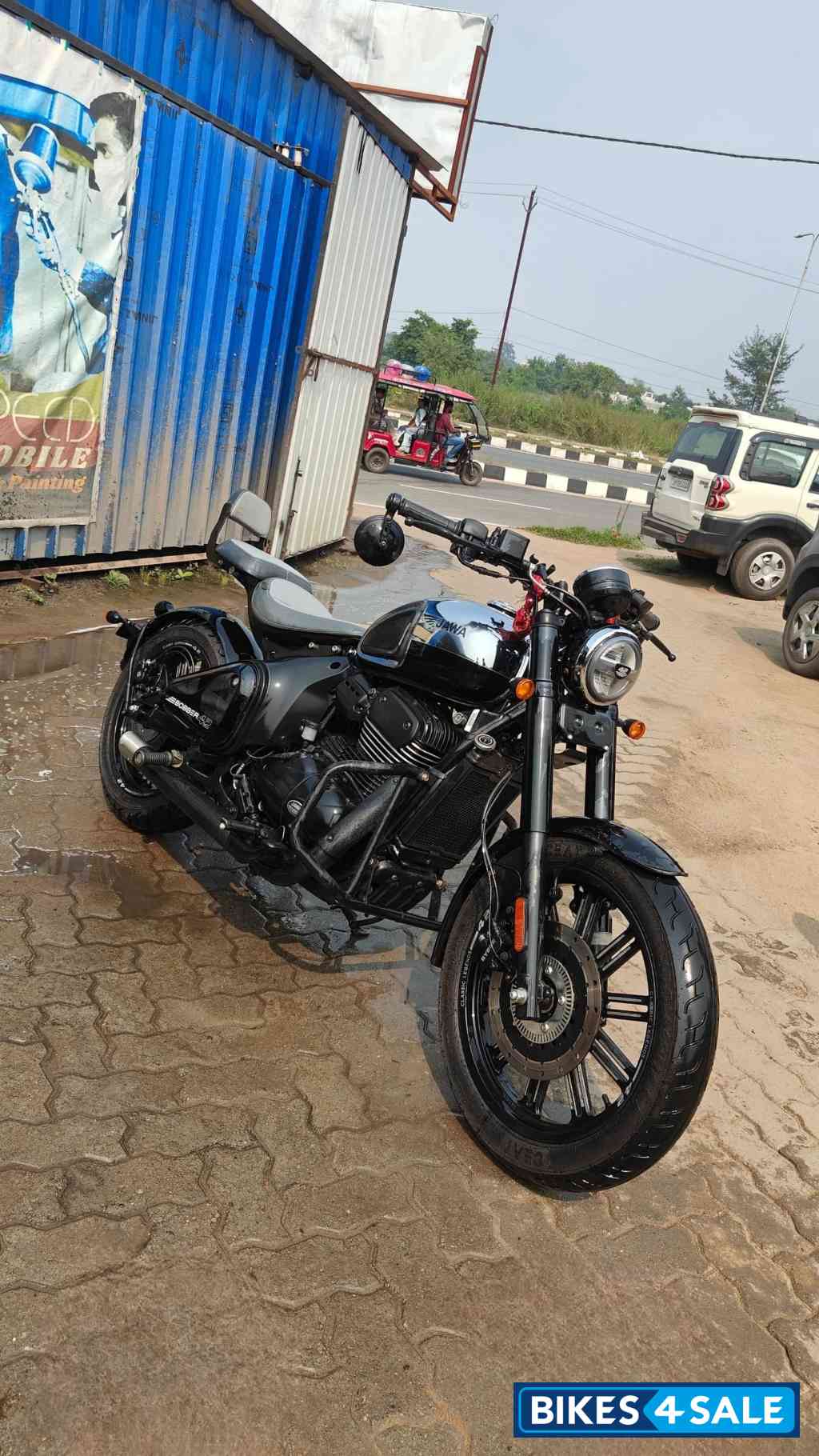 Mirror Black Jawa 42 Bobber Black Mirror