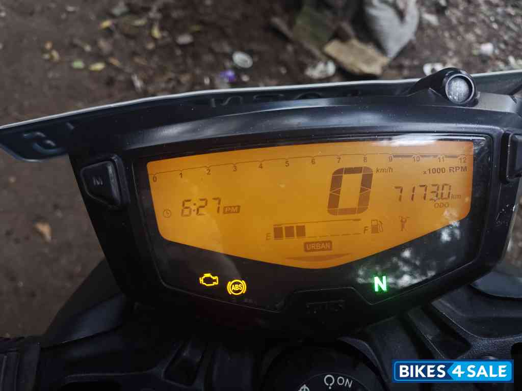 TVS Apache RTR 160 4V Black Edition