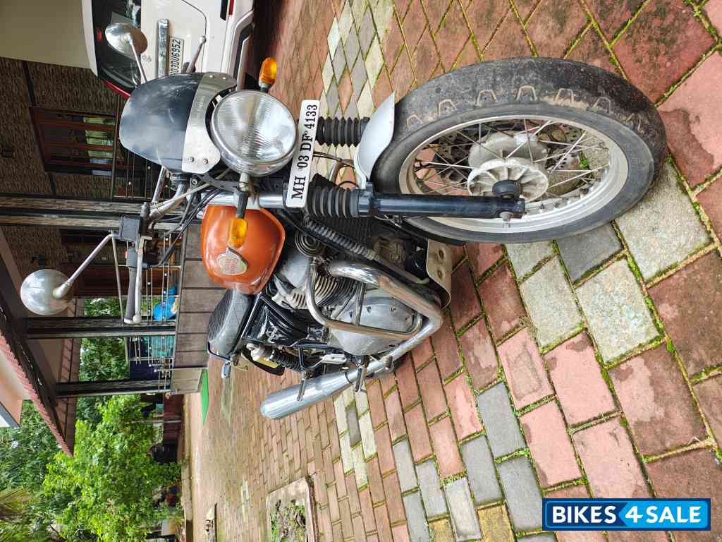 Orange Royal Enfield Interceptor 650 Twin