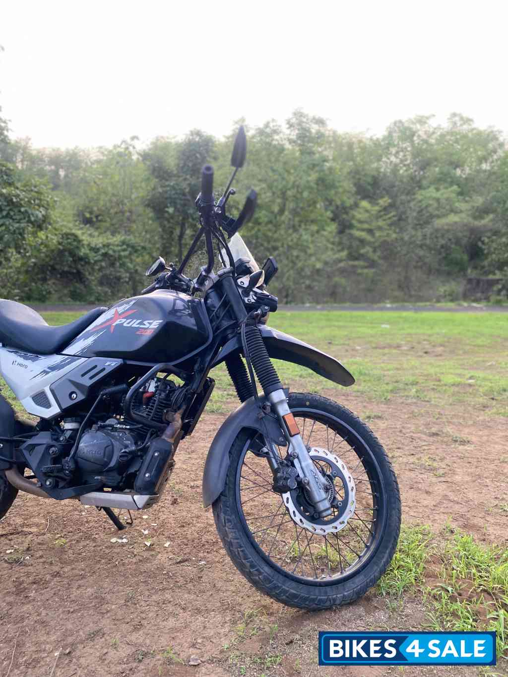 Black Hero XPulse 200 BS6