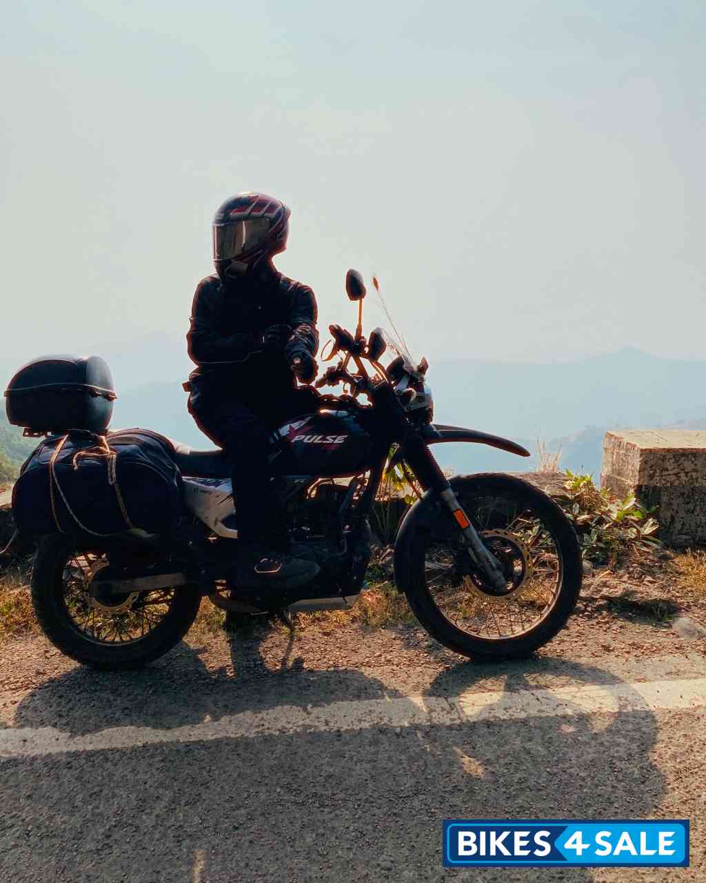 Black Hero XPulse 200 BS6