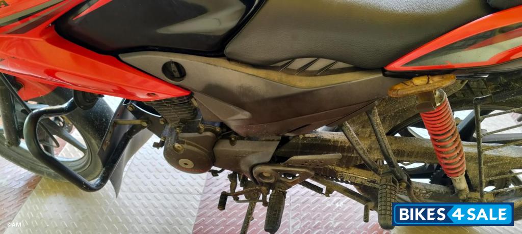 Red Honda CBF Stunner