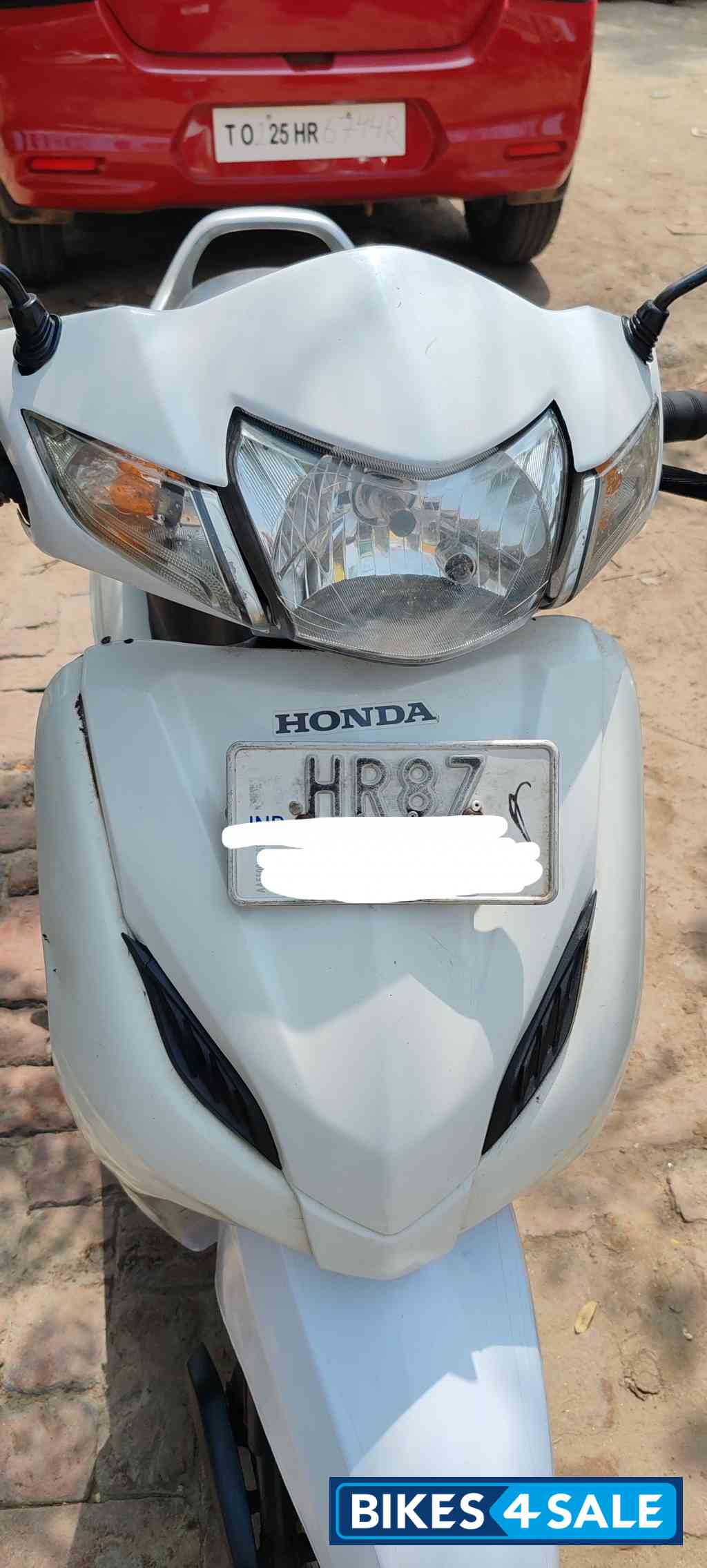 White Honda Activa