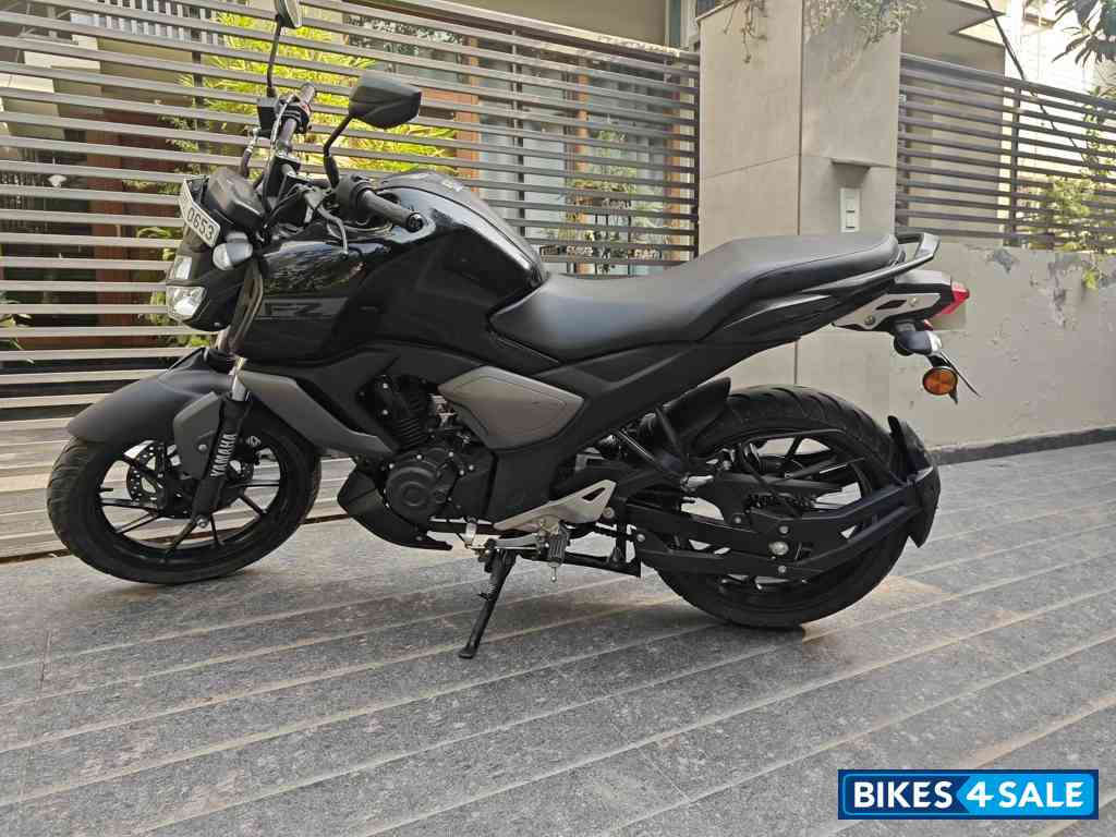 Yamaha FZ FI V3 BS6