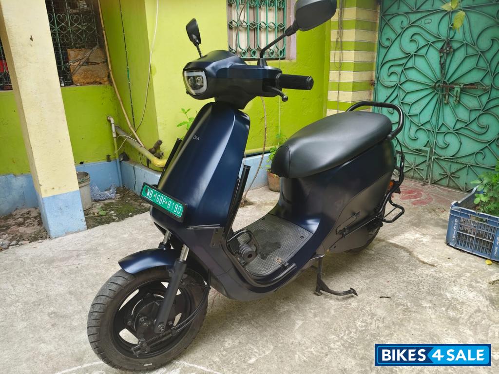 Midnight Blue Ola S1 Air 3kWh