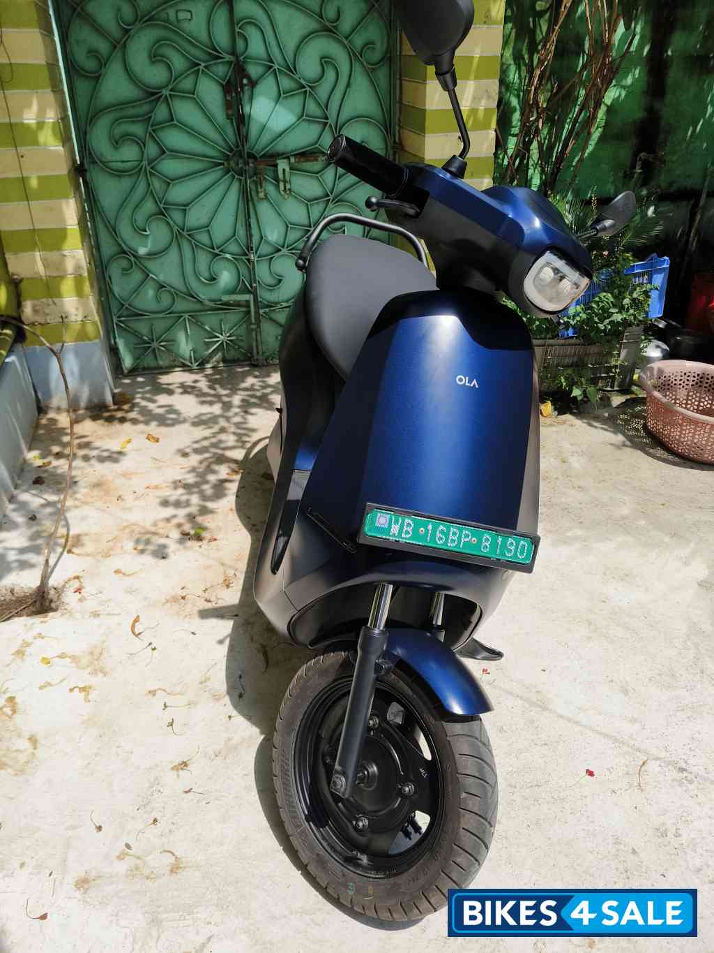 Midnight Blue Ola S1 Air 3kWh