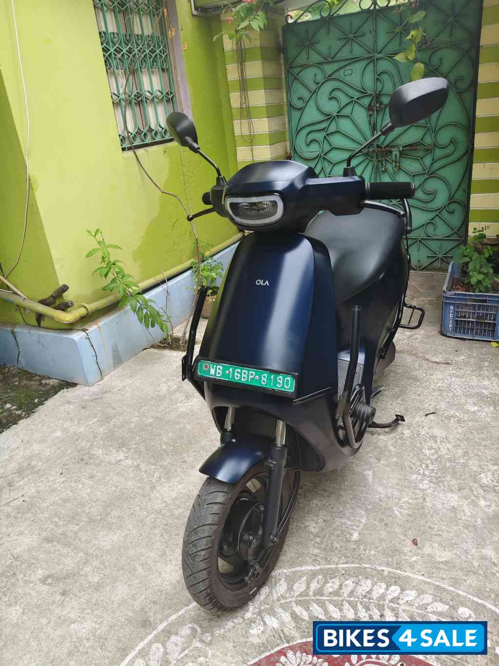 Midnight Blue Ola S1 Air 3kWh