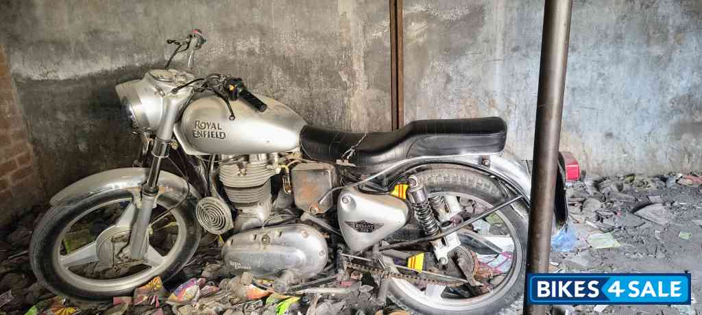 Silver Royal Enfield Bullet Electra
