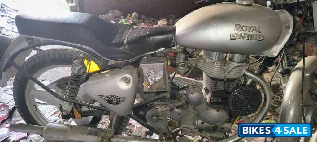 Silver Royal Enfield Bullet Electra