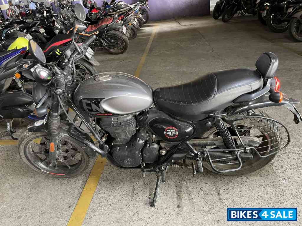 Dapper Grey Royal Enfield Hunter 350 Metro