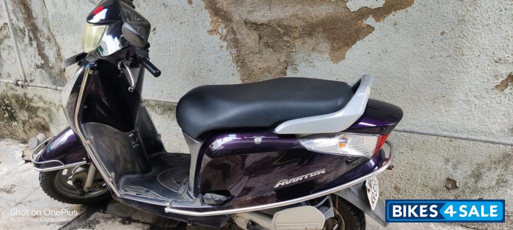 Berry Purple Honda Aviator