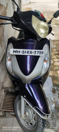Berry Purple Honda Aviator