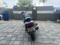 Black Bajaj Avenger 220 DTS-i