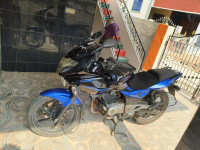 Bajaj Pulsar 220F