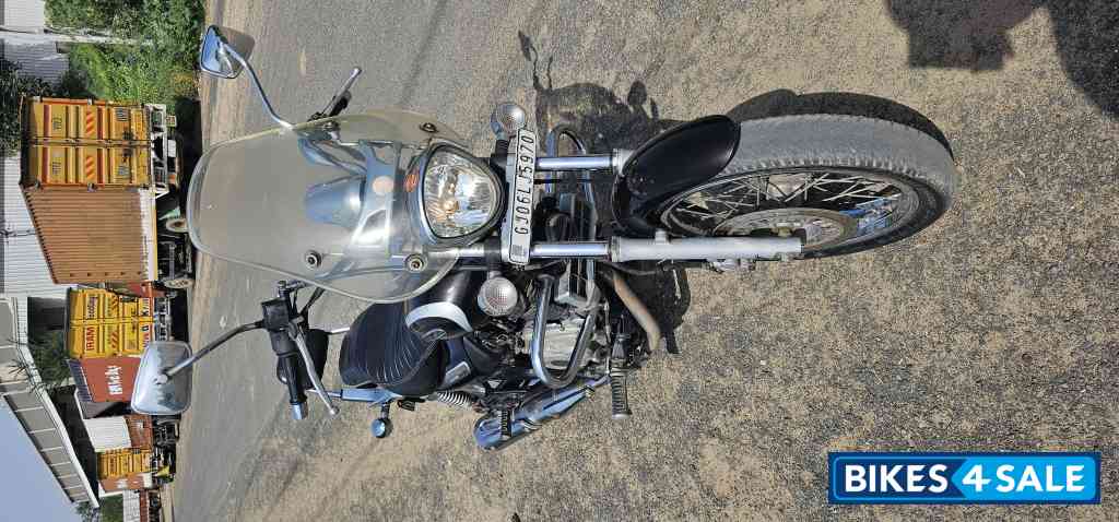 Bajaj Avenger Cruise 220