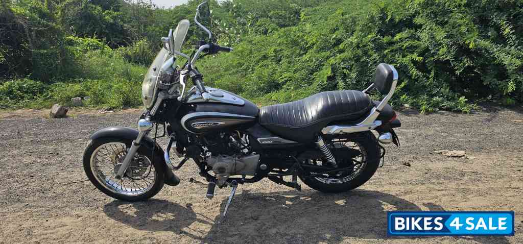 Bajaj Avenger Cruise 220