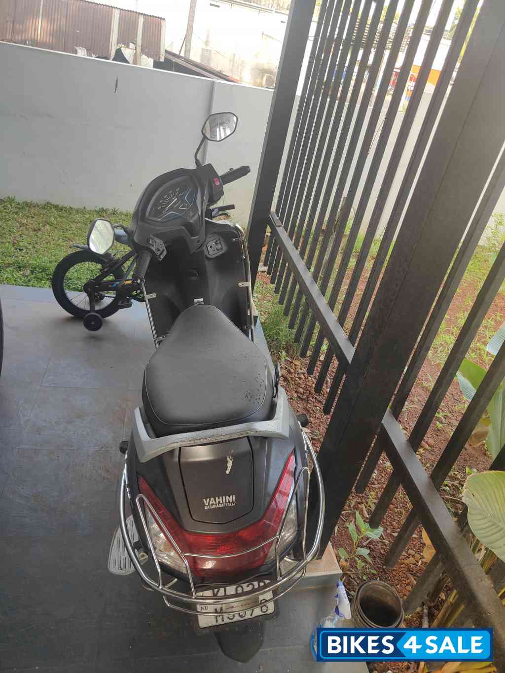 Grey Honda Activa