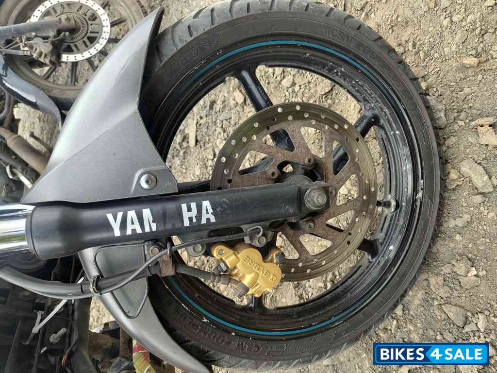 Grey And Blue Yamaha FZ-S FI V2 Grey And Blue Yamaha FZ-S FI V2