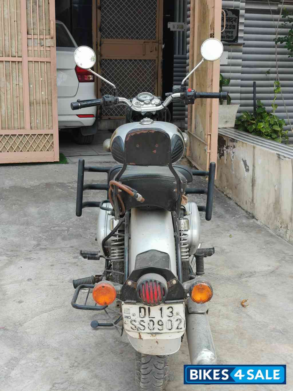 Silver Royal Enfield Classic 350