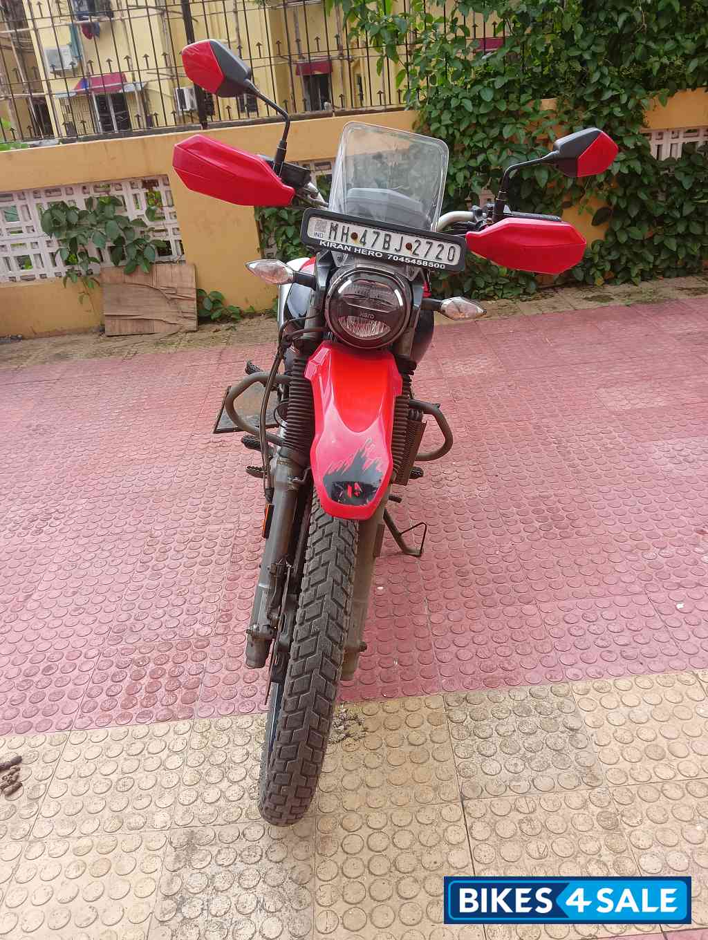 Red Hero Xpulse 200 4V