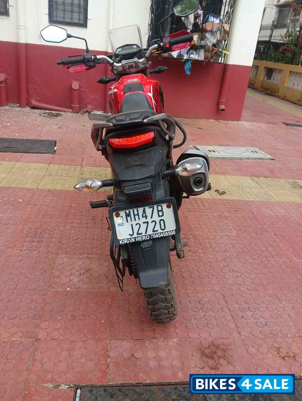 Red Hero Xpulse 200 4V