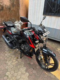 TVS Apache RTR 200 4V