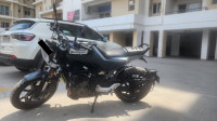 Black Husqvarna Svartpilen 250 2020