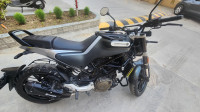 Black Husqvarna Svartpilen 250 2020
