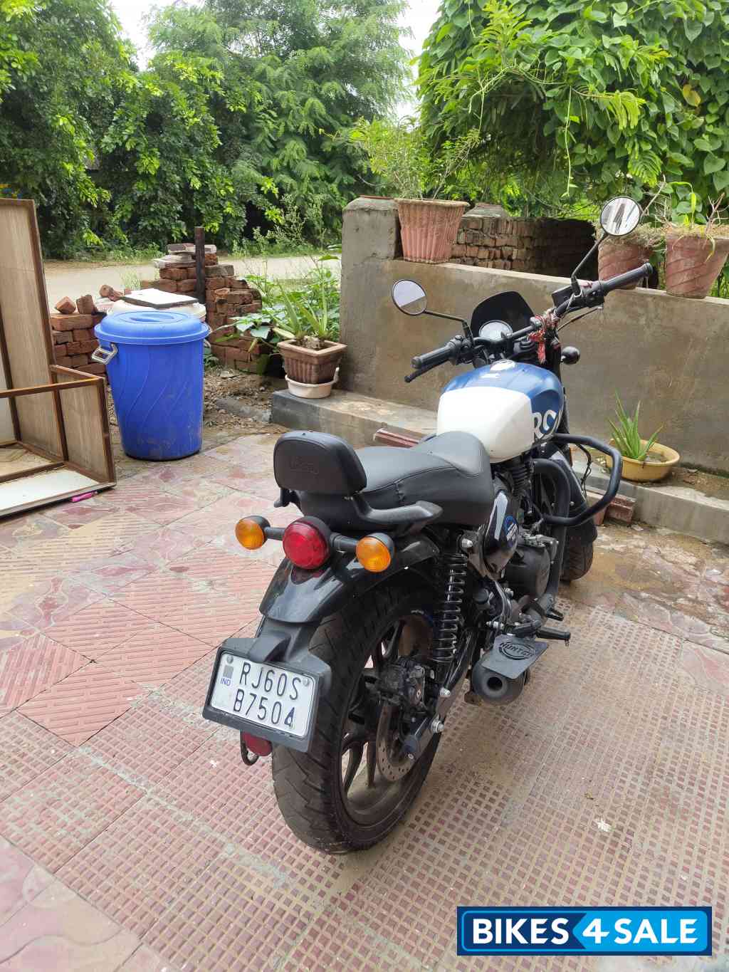 Rebel Blue Royal Enfield Hunter 350 Metro