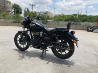 Stellar Black Royal Enfield 2022 Meteor 350