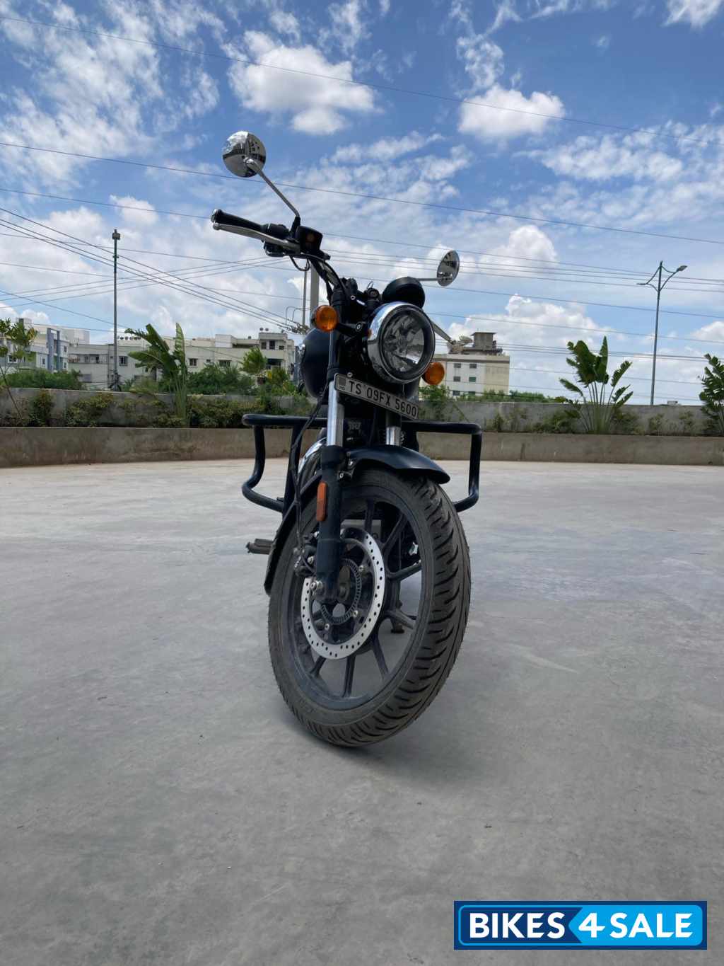Stellar Black Royal Enfield 2022 Meteor 350