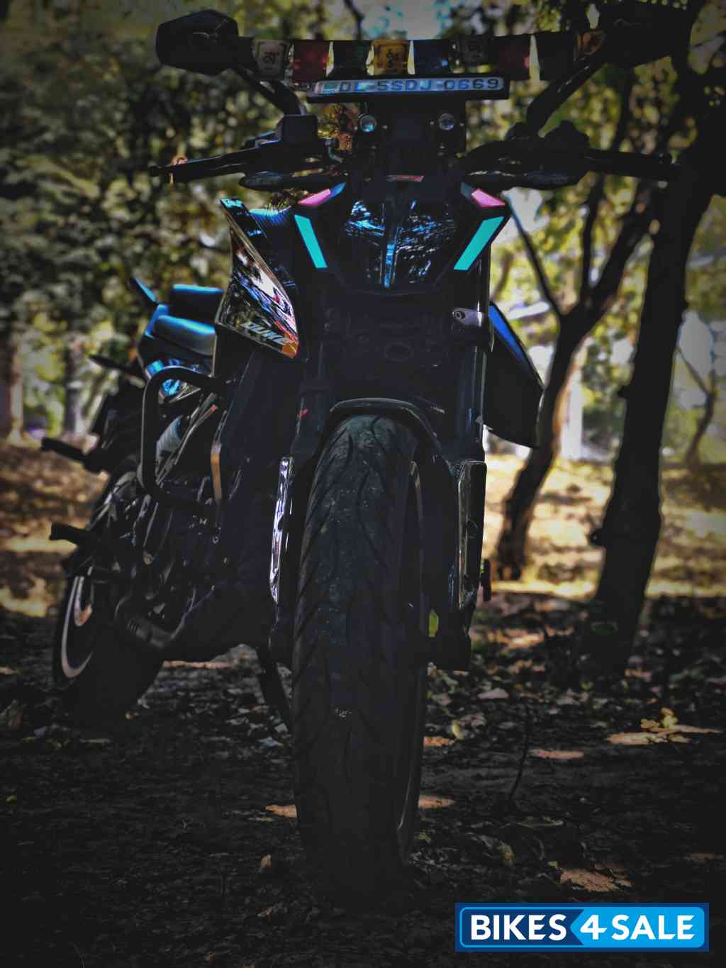 Ebony Black KTM Duke 250 2025