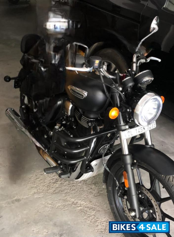 Matte Black Royal Enfield Meteor 350 Stellar Matte Black Royal Enfield Meteor 350 Stellar