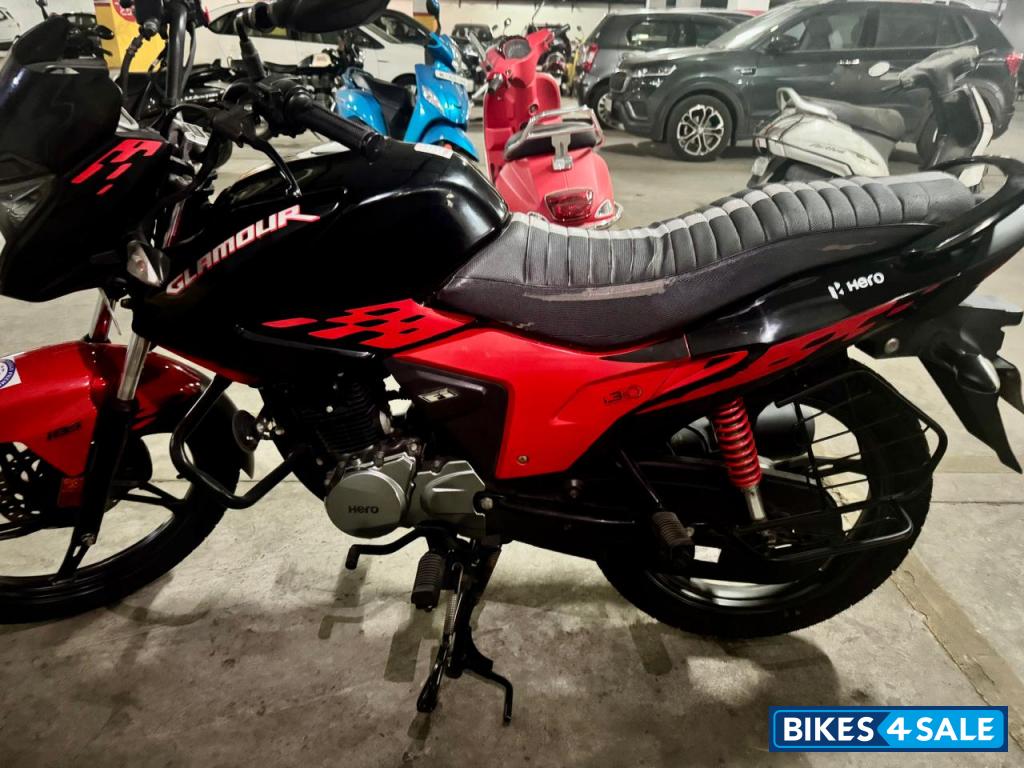 Black And Red Hero Glamour 125