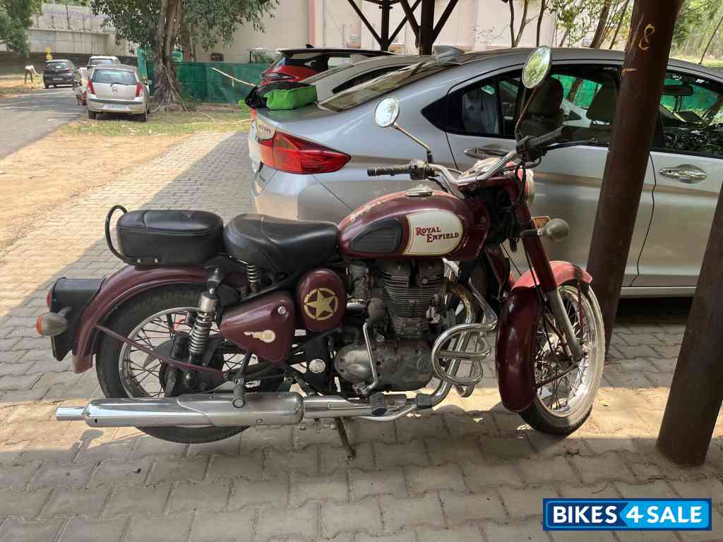 Maroon Royal Enfield Classic 350