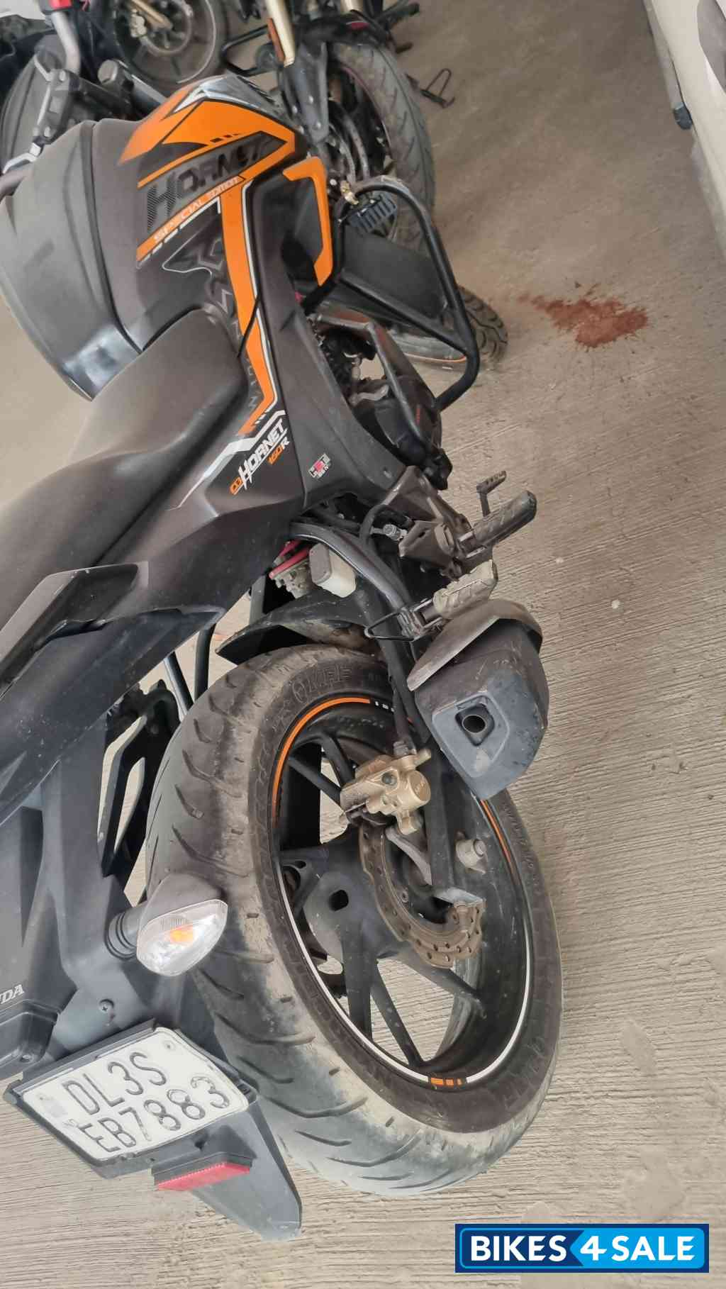 Honda CB Hornet 160R ABS