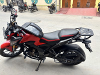 Honda CB300F Deluxe Pro