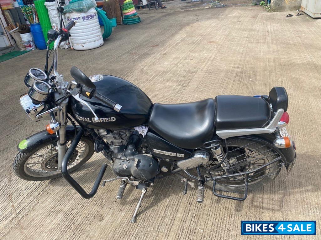 Jet Black Royal Enfield Thunderbird 350