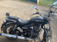 Jet Black Royal Enfield Thunderbird 350