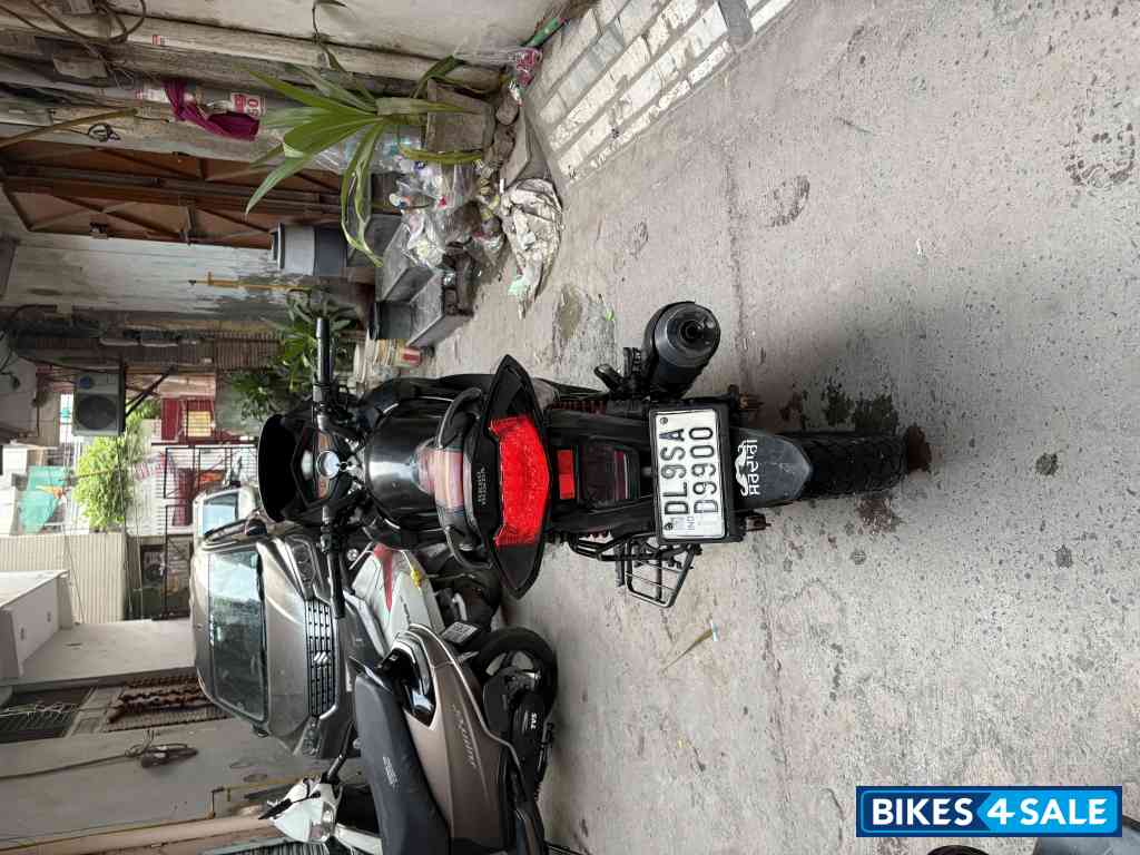 Black Hero Karizma ZMR