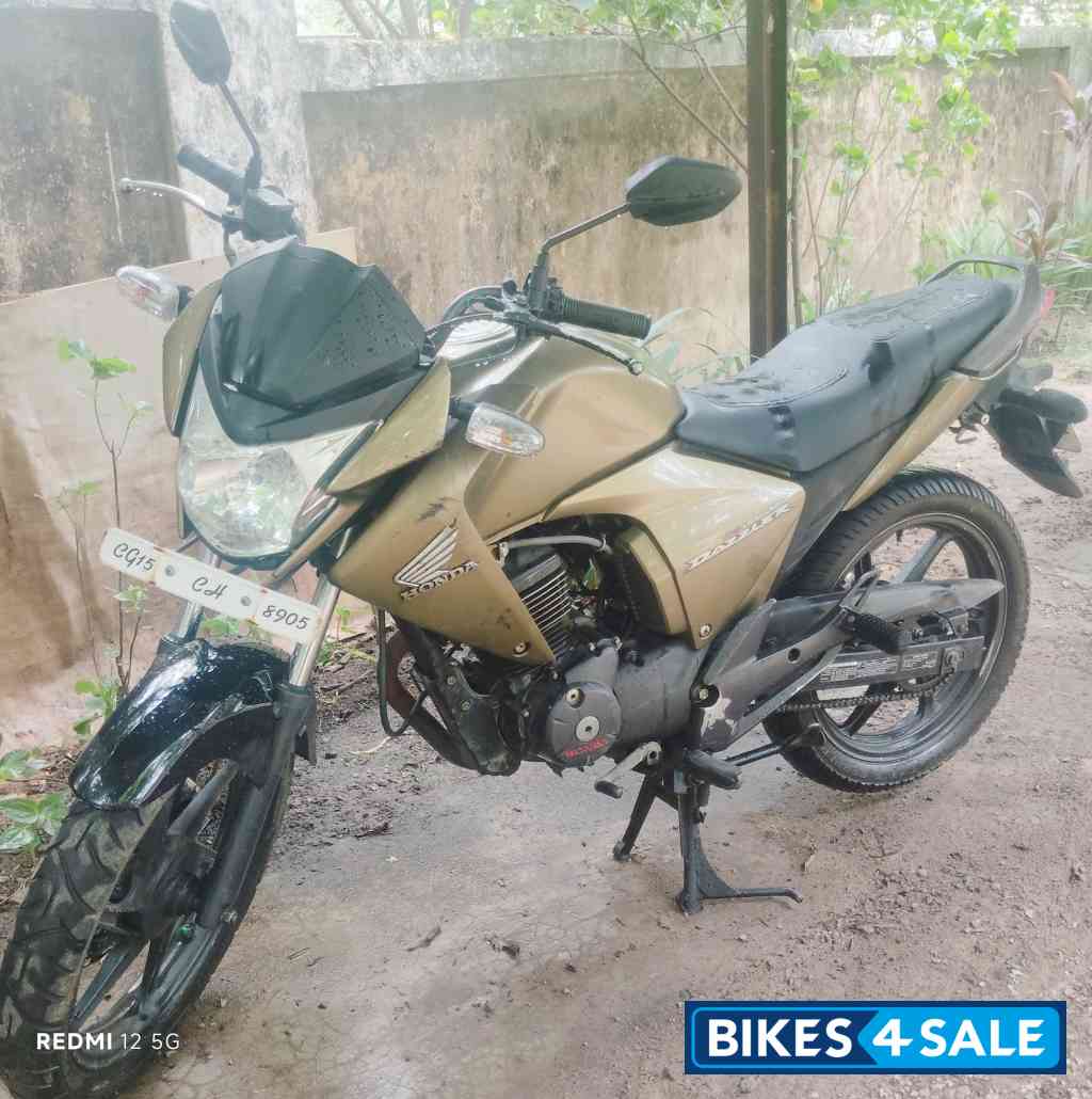 Metallic Gold Honda Unicorn Dazzler