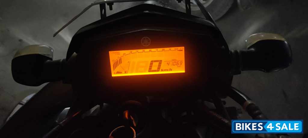 Yamaha FZ25