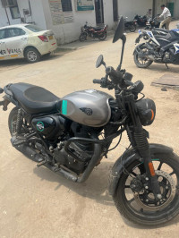 Dapper Ash Royal Enfield Hunter 350 Metro