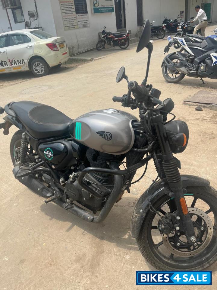 Dapper Ash Royal Enfield Hunter 350 Metro