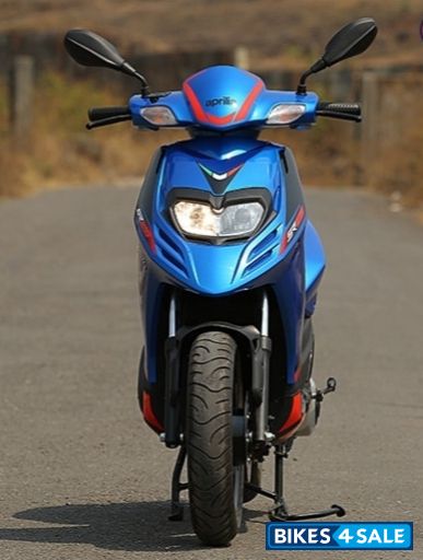 Blue Aprilia SR 125