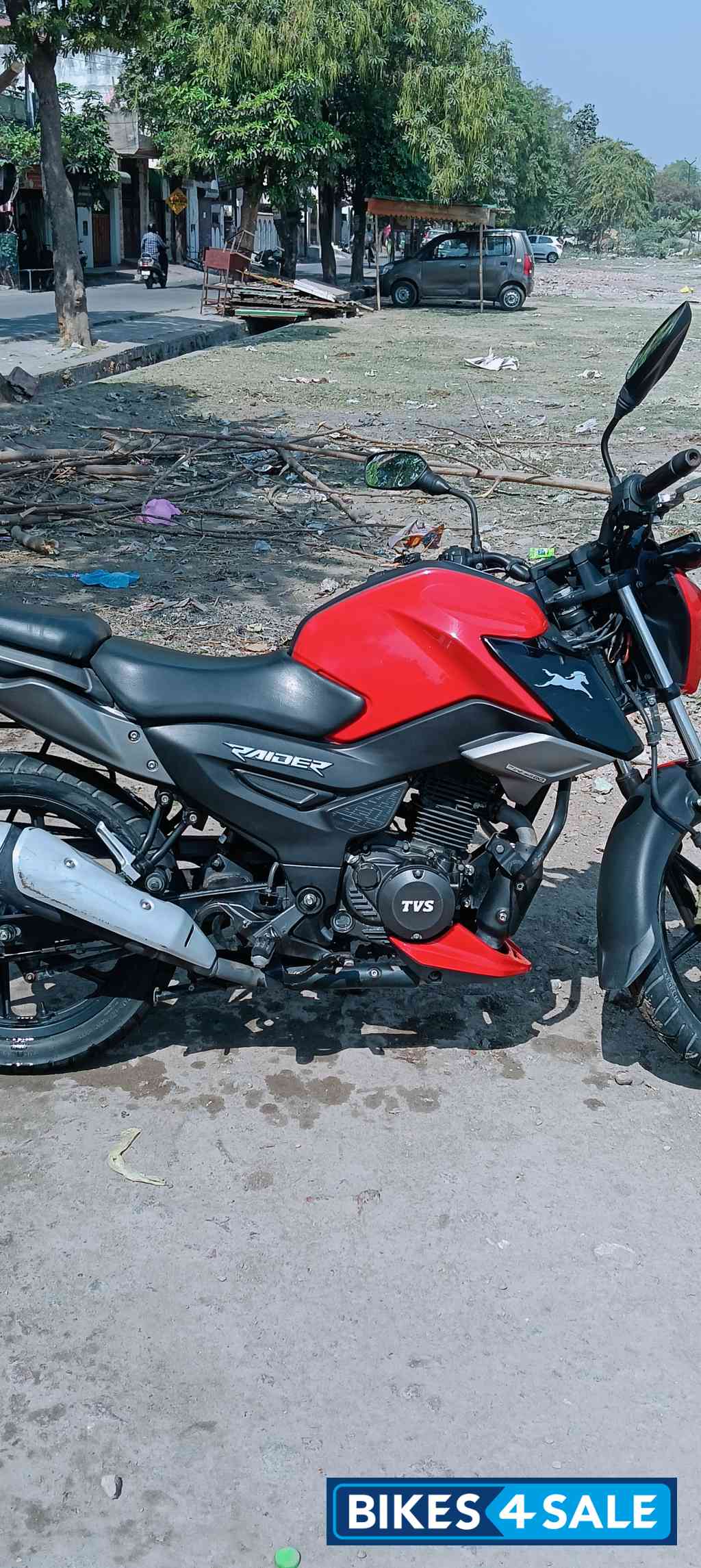 TVS Raider 125