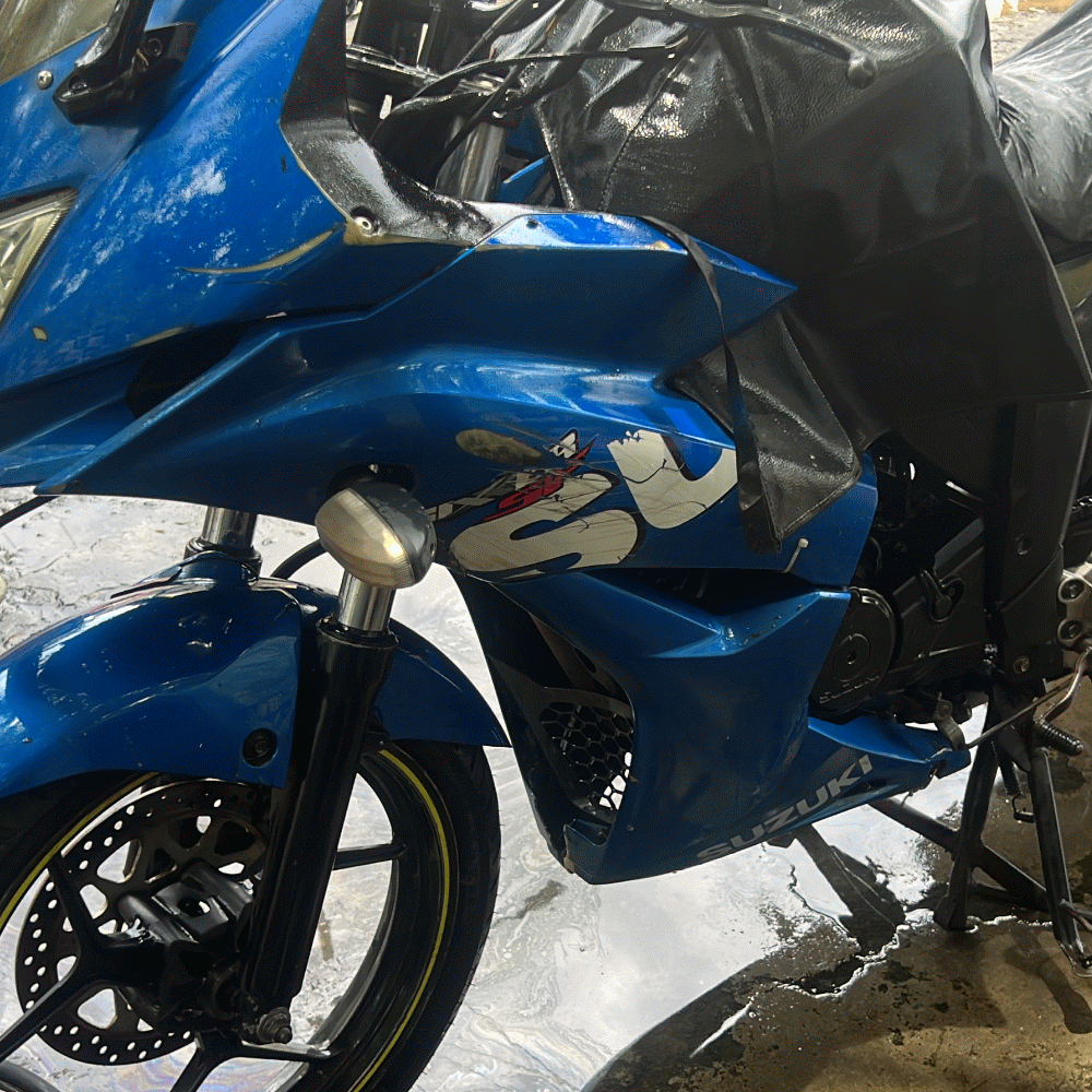 Suzuki Gixxer SF