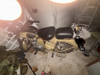 Royal Enfield Classic Desert Storm