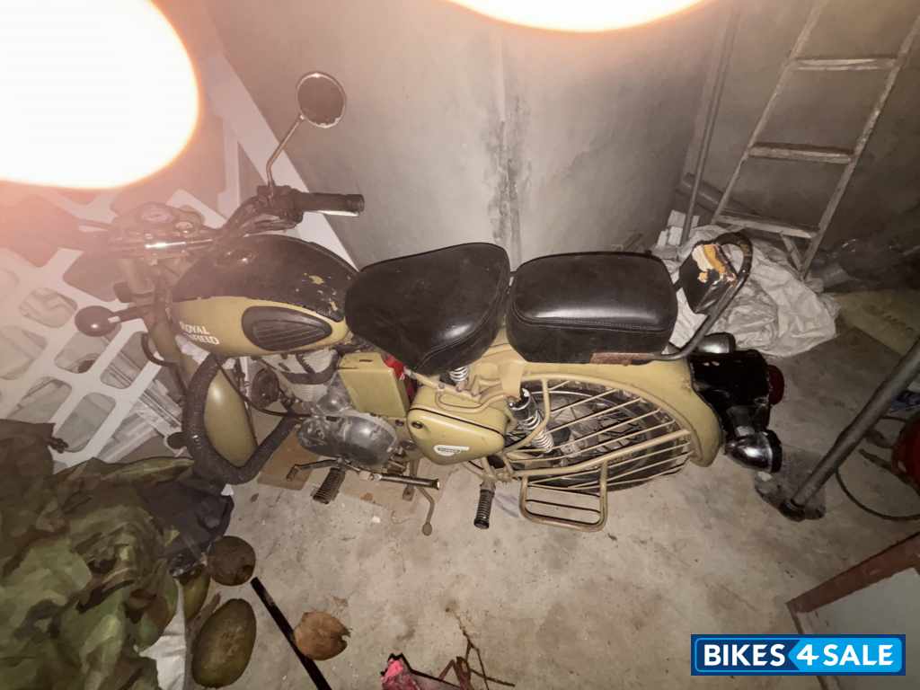 Royal Enfield Classic Desert Storm